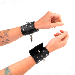 KINK - PUNK WRIST...